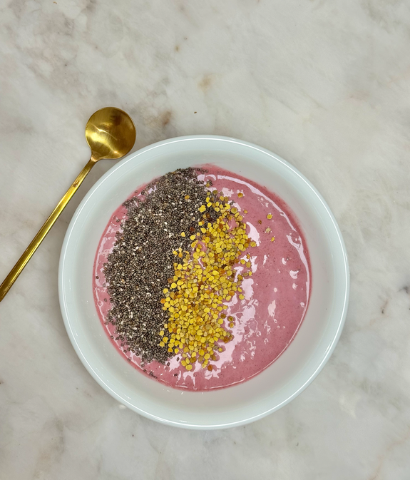 Dragon Fruit Smoothie Bowl